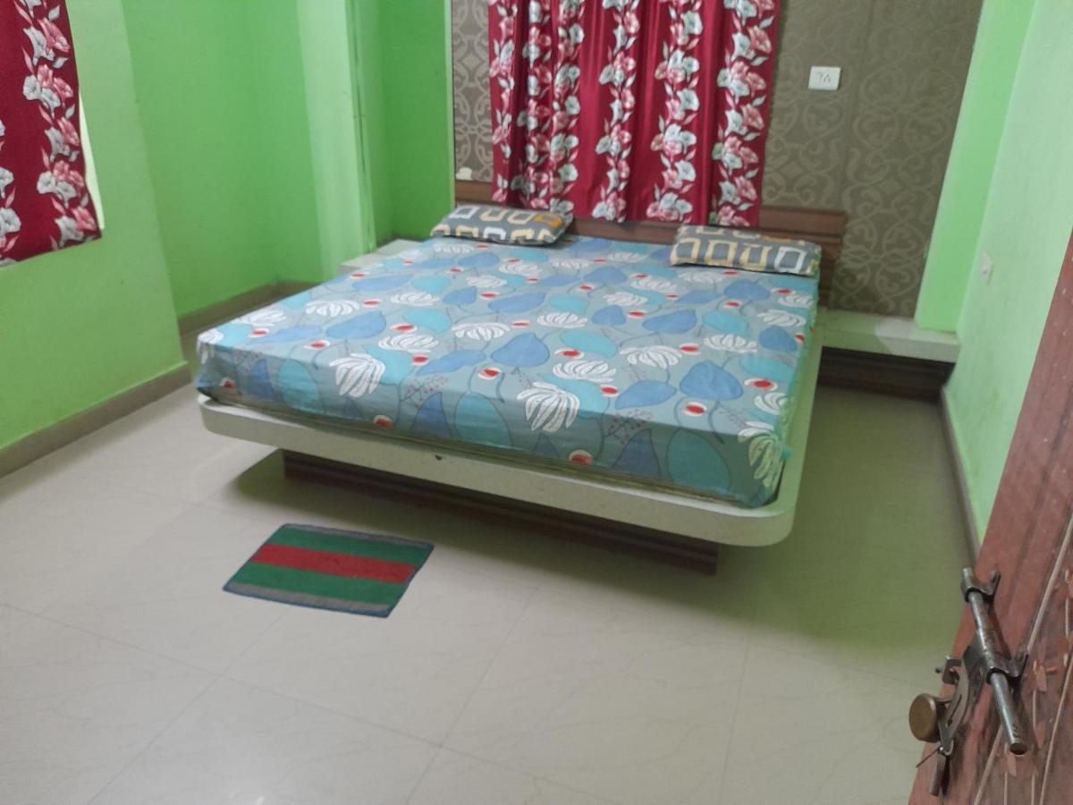 Hotel Tirupati Puri Exterior foto